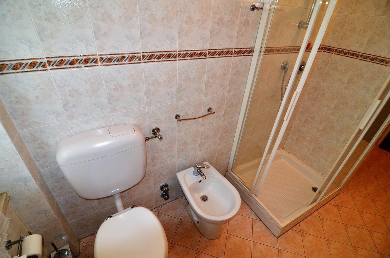 Elena Apartment Levanto Luaran gambar
